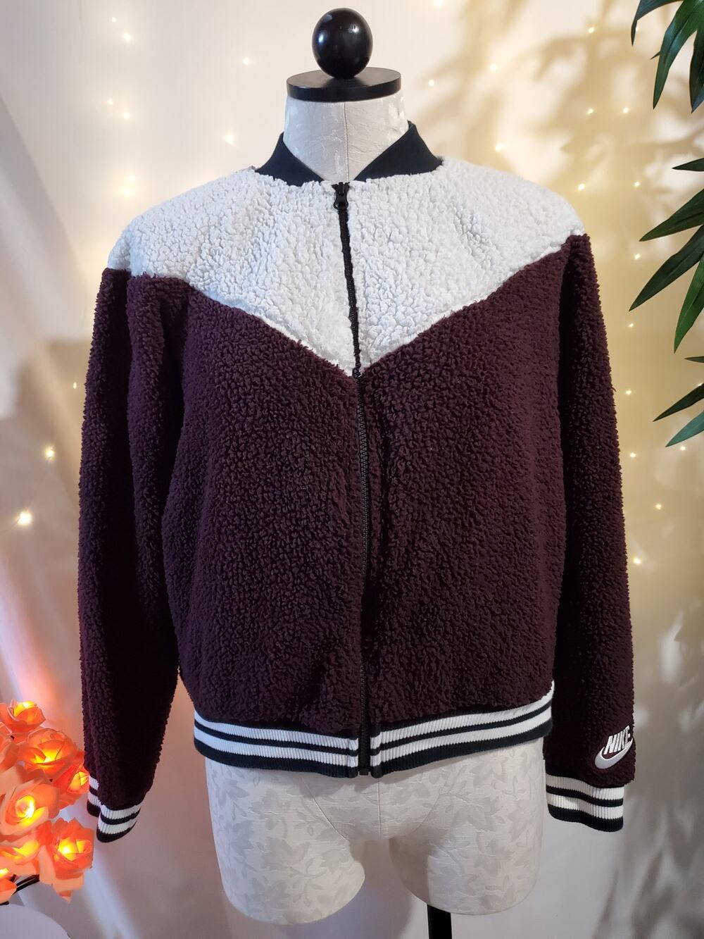 Nike Bomber Wolf Sherpa Teddy Bear Full Zip Bomber Jacket Womens Size M Purple